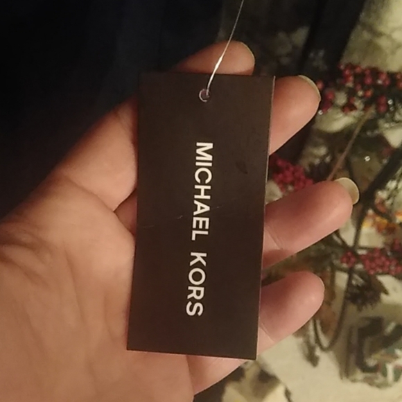 🆕Micheal Kors Men's Fitted Tee - Picture 4 of 4